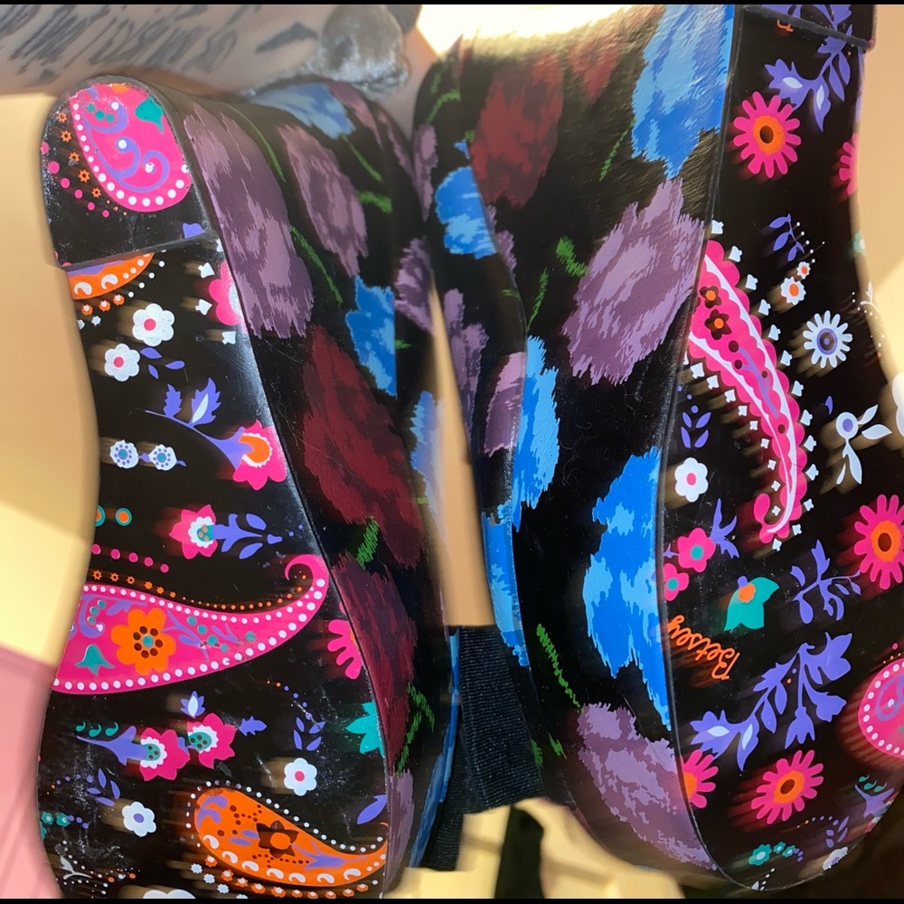 90s Betsey Johnson platform wedge floral heels - Picture 7 of 8